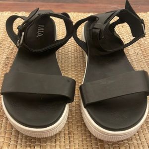 MIA black sandals